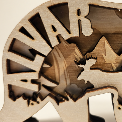 detail van houten naambordje beer met 3D lagen en naam